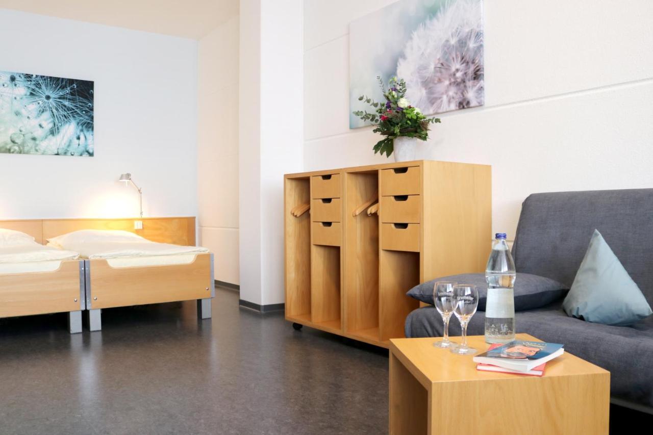 Seminarhotel In Der Manfred-Sauer-Stiftung Lobbach Ngoại thất bức ảnh