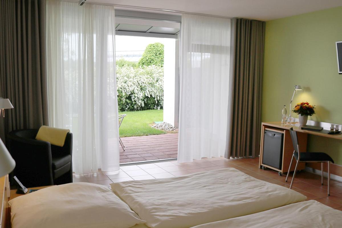 Seminarhotel In Der Manfred-Sauer-Stiftung Lobbach Ngoại thất bức ảnh