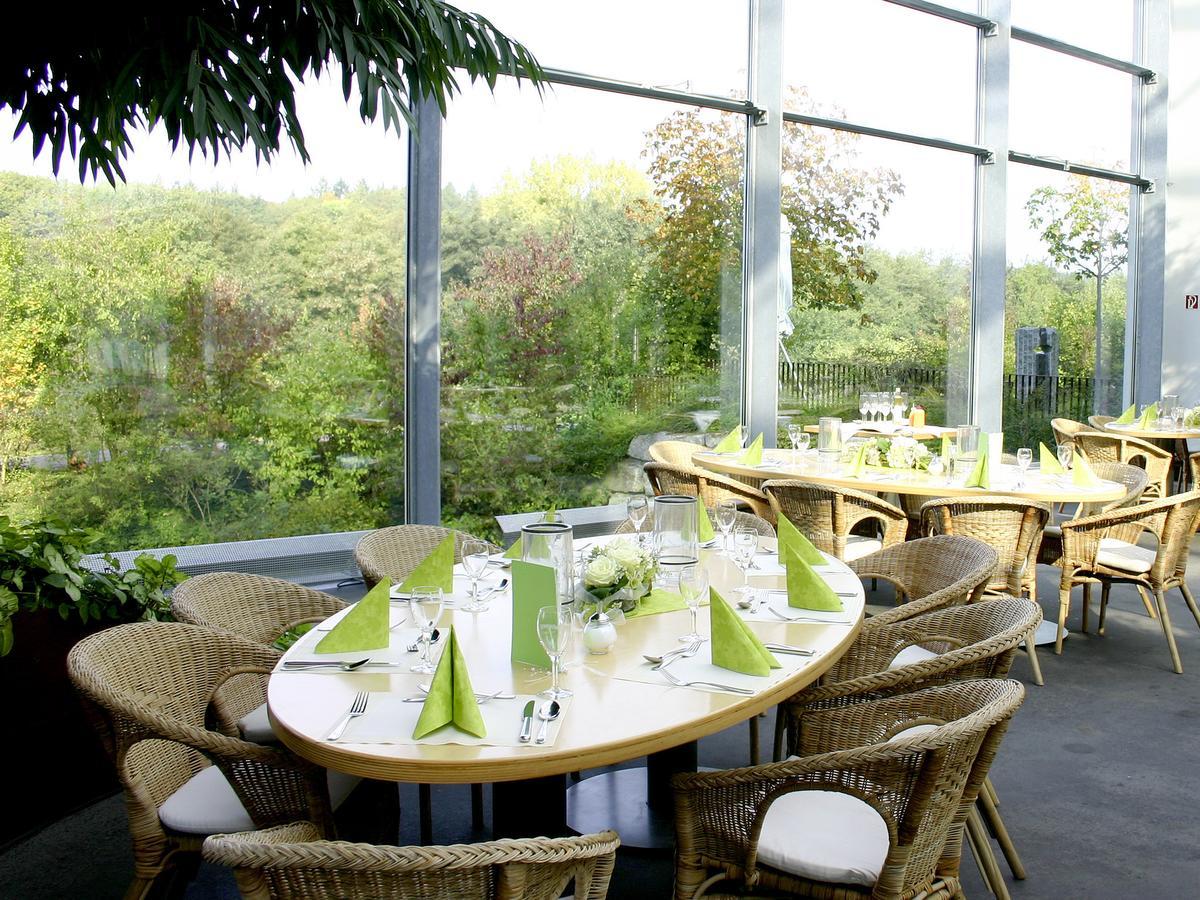 Seminarhotel In Der Manfred-Sauer-Stiftung Lobbach Ngoại thất bức ảnh