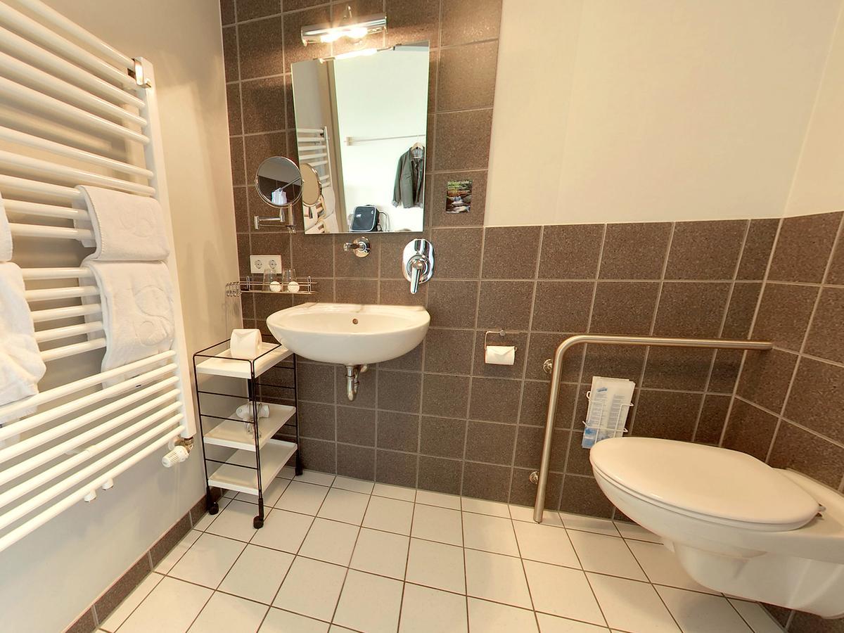 Seminarhotel In Der Manfred-Sauer-Stiftung Lobbach Phòng bức ảnh